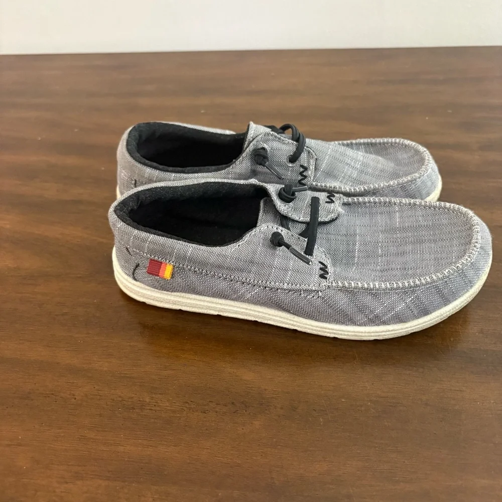Cat & Jack Boys Size 2 Shoes Hey Dude Like Slip On Loafer Grey Blue school